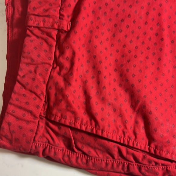 Uniqlo Chino Shorts | Red Polka Dot | Men’s Size XL (Waist 36–39) | Like New - Picture 4 of 7